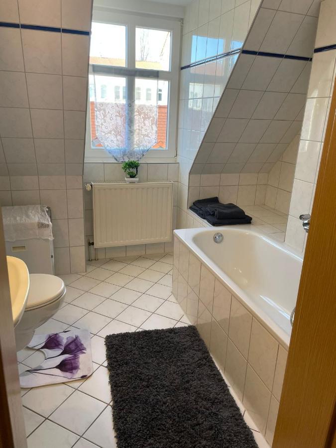 Ferienzimmer Healing Und Montuerwohnung Weißenfels Exteriér fotografie